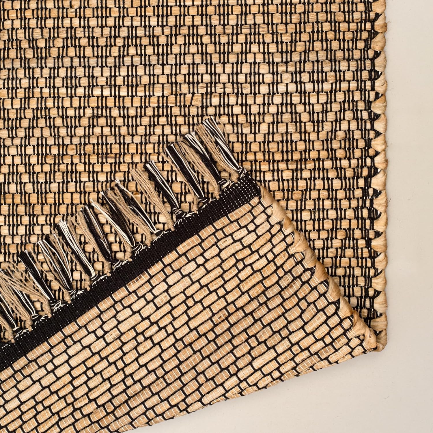 Natural Jute Area Rug, 4'x6' – Handwoven Premium Accent Carpet for Living Room, Bedroom, Kitchen, and Dining – Durable Farmhouse Style Décor