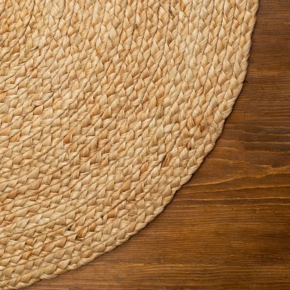 Zoomed corner shot of the oval rug