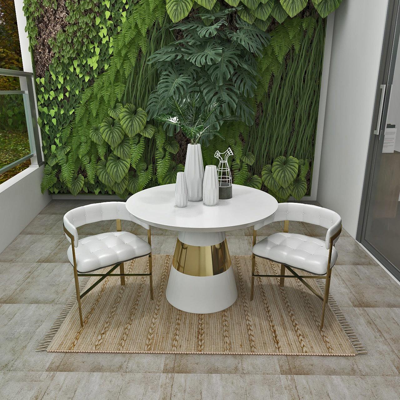 Natural rug under a table with a pair of chair