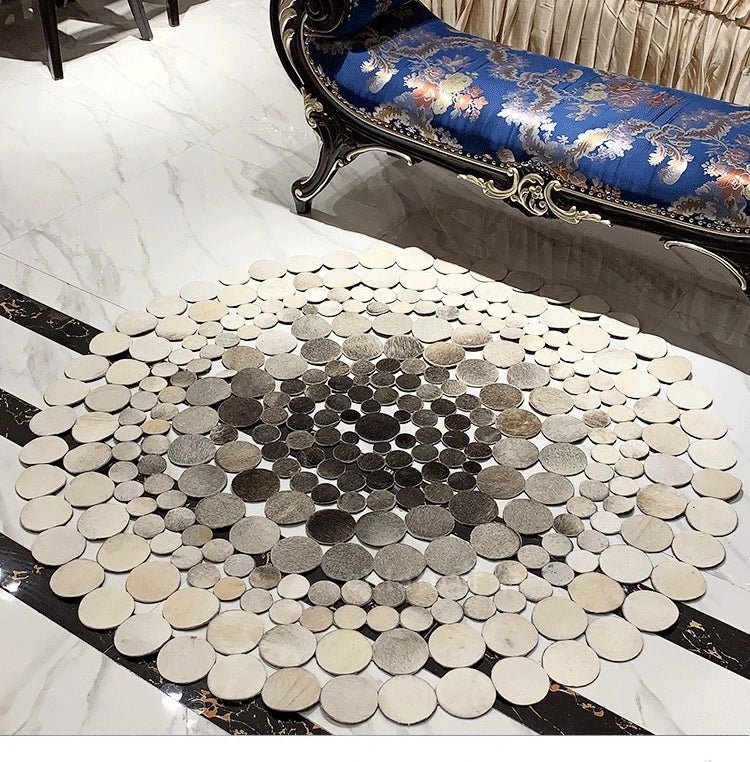 Luxury Handmade Patchwork Round Cowhide Rug for Bedroom